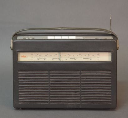 BRAUN T220 radio 4 bandes (dont FM) de 1961-62,...