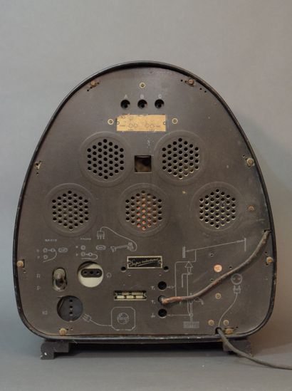 PHILIPS type 834A, radio à lampes AM bakélite...