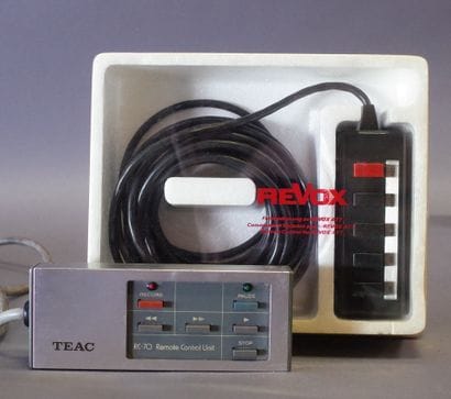 Deux accessoires pour magnétophne :

REVOX...