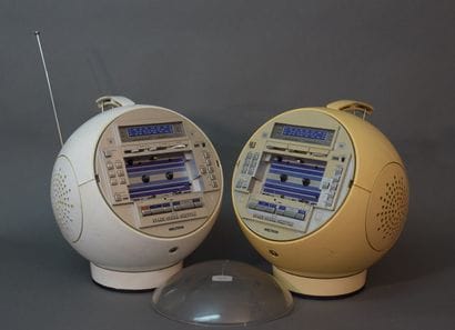 Deux radios K7 WELTRON XX10 « SPACE SOUND...