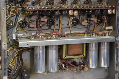 MCINTOSH MC275

Légendaire amplificateur...