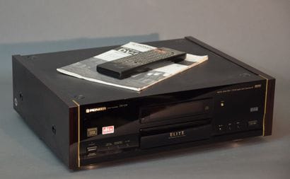 PIONEER DV-09 (110 V USA SEULE VERSION EXISTANTE)

Lecteur...