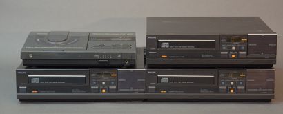 
Lot de quatre lecteur CD PHILIPS vendus...