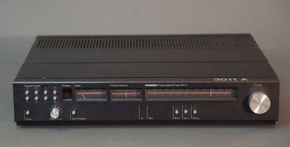 TANDBERG 3011A, réputé tuner en finition...