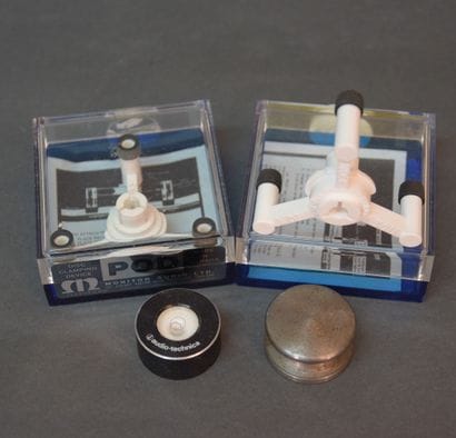 Lot de 4 accessoires pour platine TD :

AUDIO-TECHNICA,...