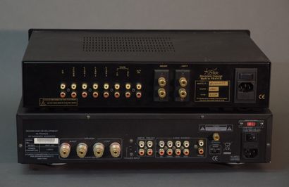 Deux amplificateurs :

ADVANCE ACOUSTIC MAP-105,...