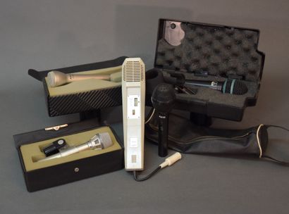 
Ensemble de 5 micros AKG :


Micro dynamique...