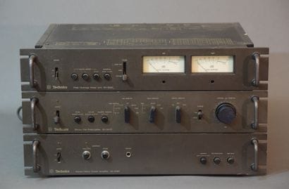 Ensemble TECHNICS de la série 9000 de 1977...