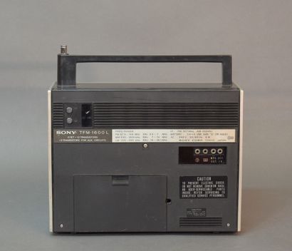 Radio SONY TFM-1600L multi-bandes PO/GO/AM/OC/FM...