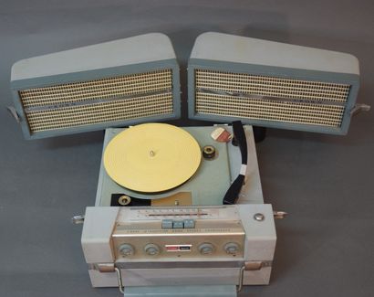 CROWN, rare valise électrophone et radio...