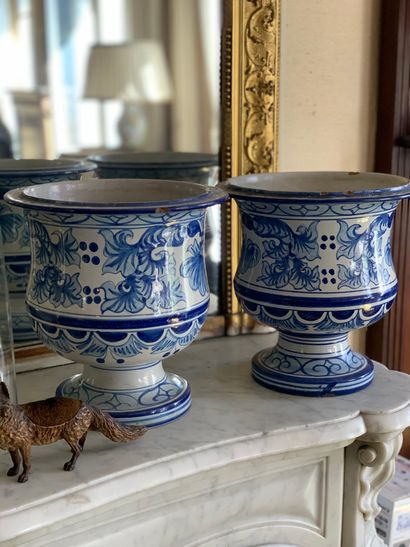 Paire de cache-pots en faïence (copie)

Diamètre...