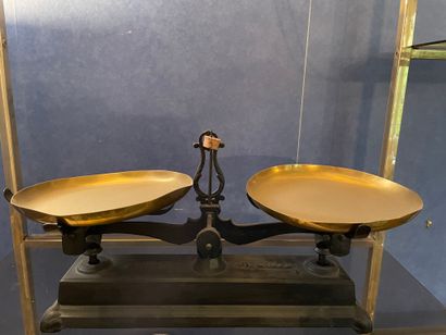 *Balance ancienne Roberval 

Hauteur : 24...