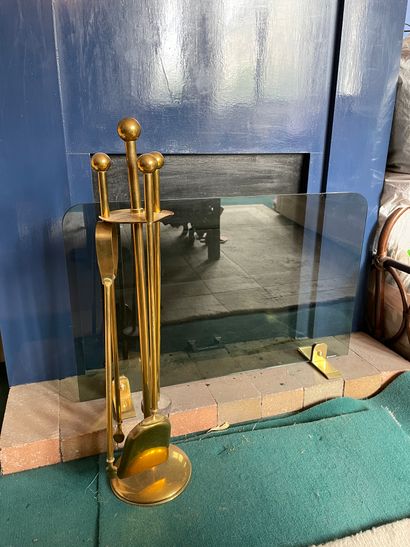 *Pare-feu en verre teinté et nécessaire de...