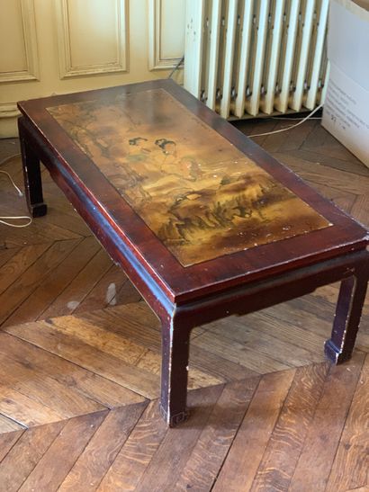 Table basse de style asiatique en laque (accident)

Hauteur...