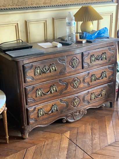 Commode en bois naturel ouvrant à quatre...