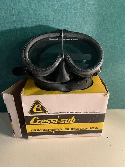 *Masque de plongée 

(* Vendu sur autorité...