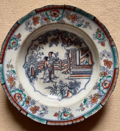 Assiette en porcelaine de Chine représentant...