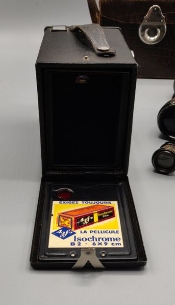 Lot comprenant un appareil photo Agfa et...