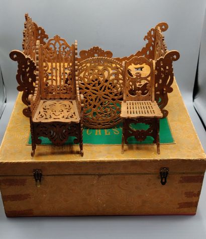 Ensemble de jouets d'enfants: Lit et fauteuils...