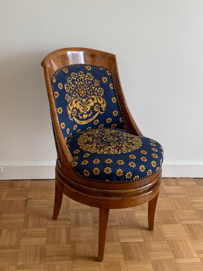Fauteuil de bureau modifié. Garniture aux...