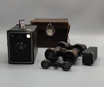 Lot comprenant un appareil photo Agfa et...