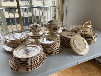 VILLEROY & BOCH

Partie de service comprenant...
