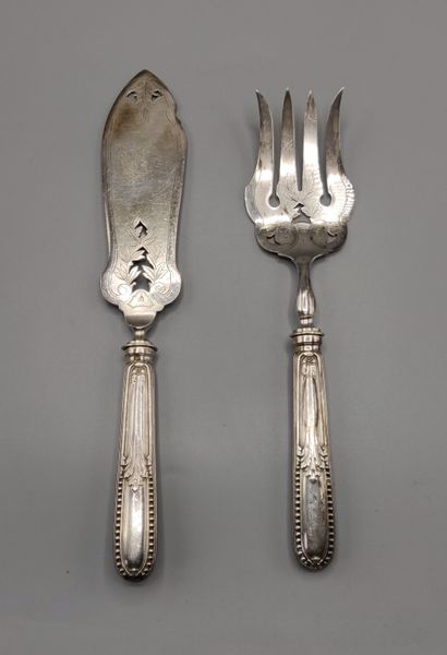 Silver plated metal fish service cutlery,...
