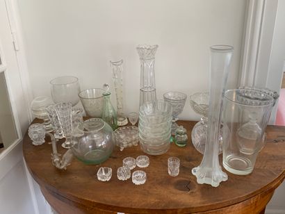 Lot de verrerie et cristal divers