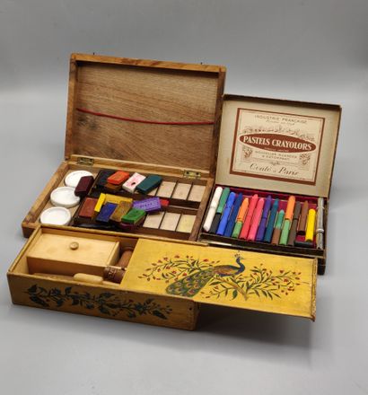 Boîte de gouache et une boîte de necessaire...