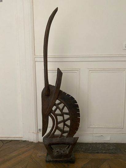 Cimié agraire Tiwara représentant une antilope...