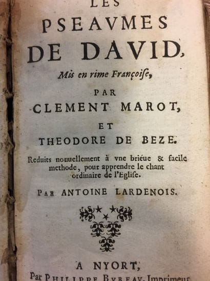 
A volume Les psaumes de David mis en rime...