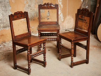 Suite of 4 Lorraine chairs in natural wood.

19th...