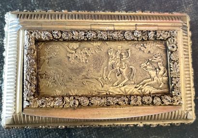 Tabatière en vermeil à décor de frises de...