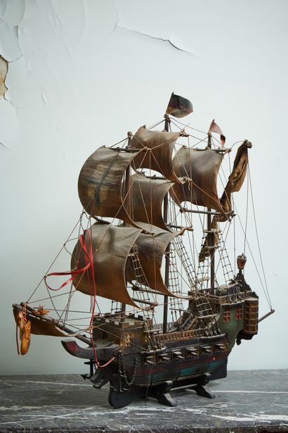 Model of a boat, 20th century work.

76 x...