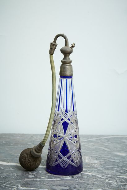 Perfume spray bottle in cut crystal of conical...