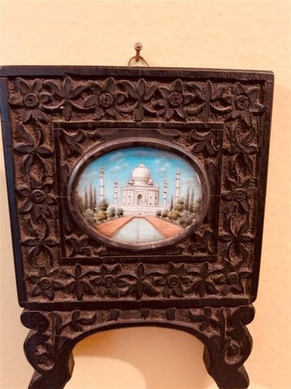 
Miniature ovale représentant une vue du...