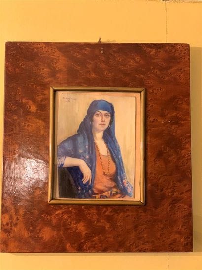 Miniature sur ivoire représentant une femme...