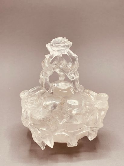 Pot couvert en cristal de roche à décor de...