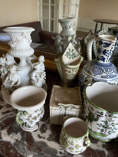 Lot de faïences et porcelaines modernes (fels...