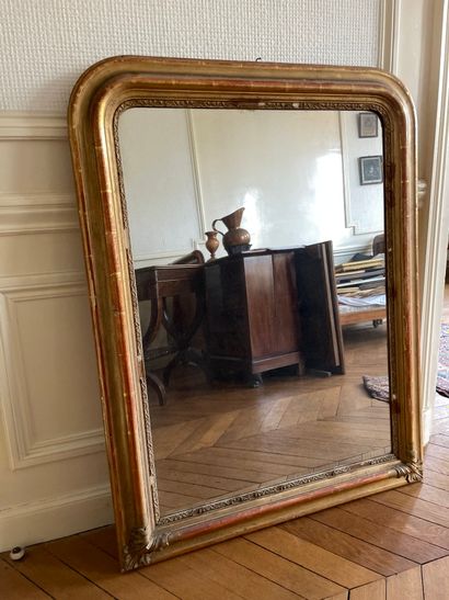 Miroir en stuc doré (accident)

XIXe siècle

105...