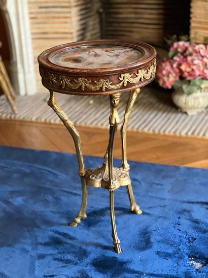 Table guéridon, pied bronze, dessus bois

Style...