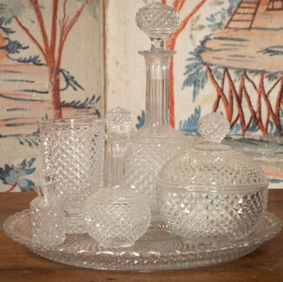 
Night water set in crystal with a 