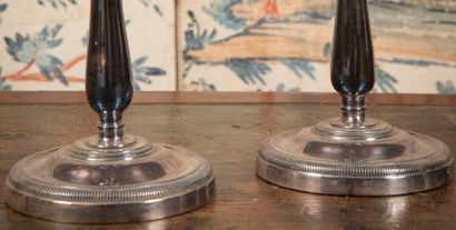 
Pair of candlesticks in silvered bronze,...