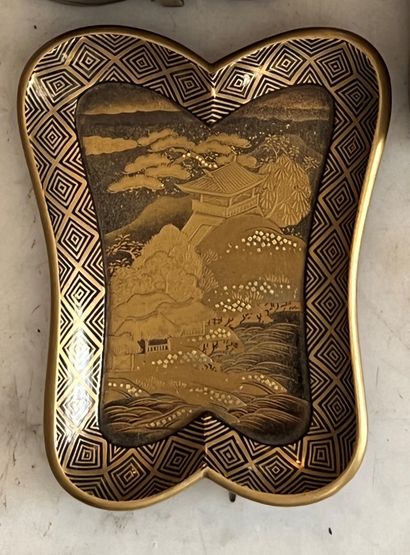 
JAPAN - EDO period (1603 - 1868)




Kobako...