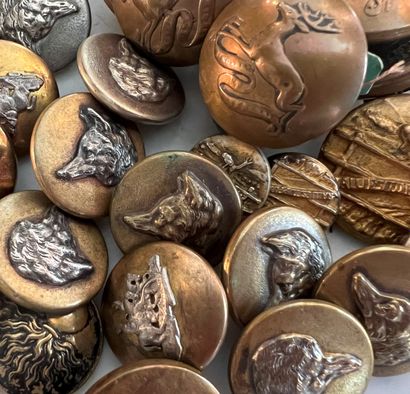 
Lot of buttons of various hunting crews.

Provenance:...