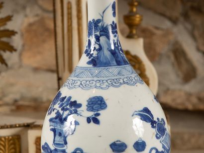 
Small porcelain vase of China with white-blue...