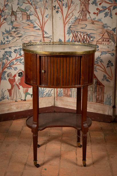 
Mahogany and mahogany veneer bedside table,...