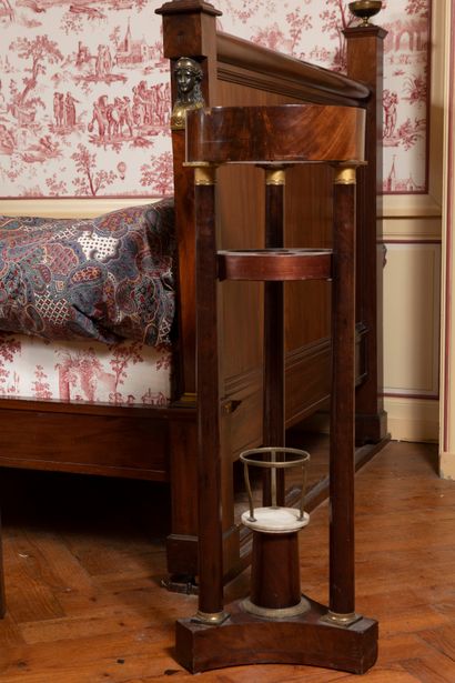 
Mahogany veneer Athenian resting on three...