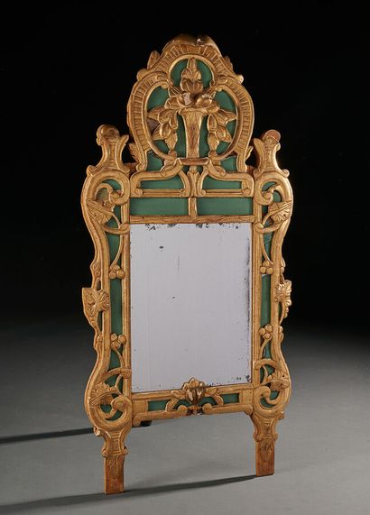 Miroir à parecloses en bois laqué vert et...