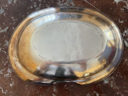 Plat à barbe en métal plaqué.

XIXe siècle

Longueur...